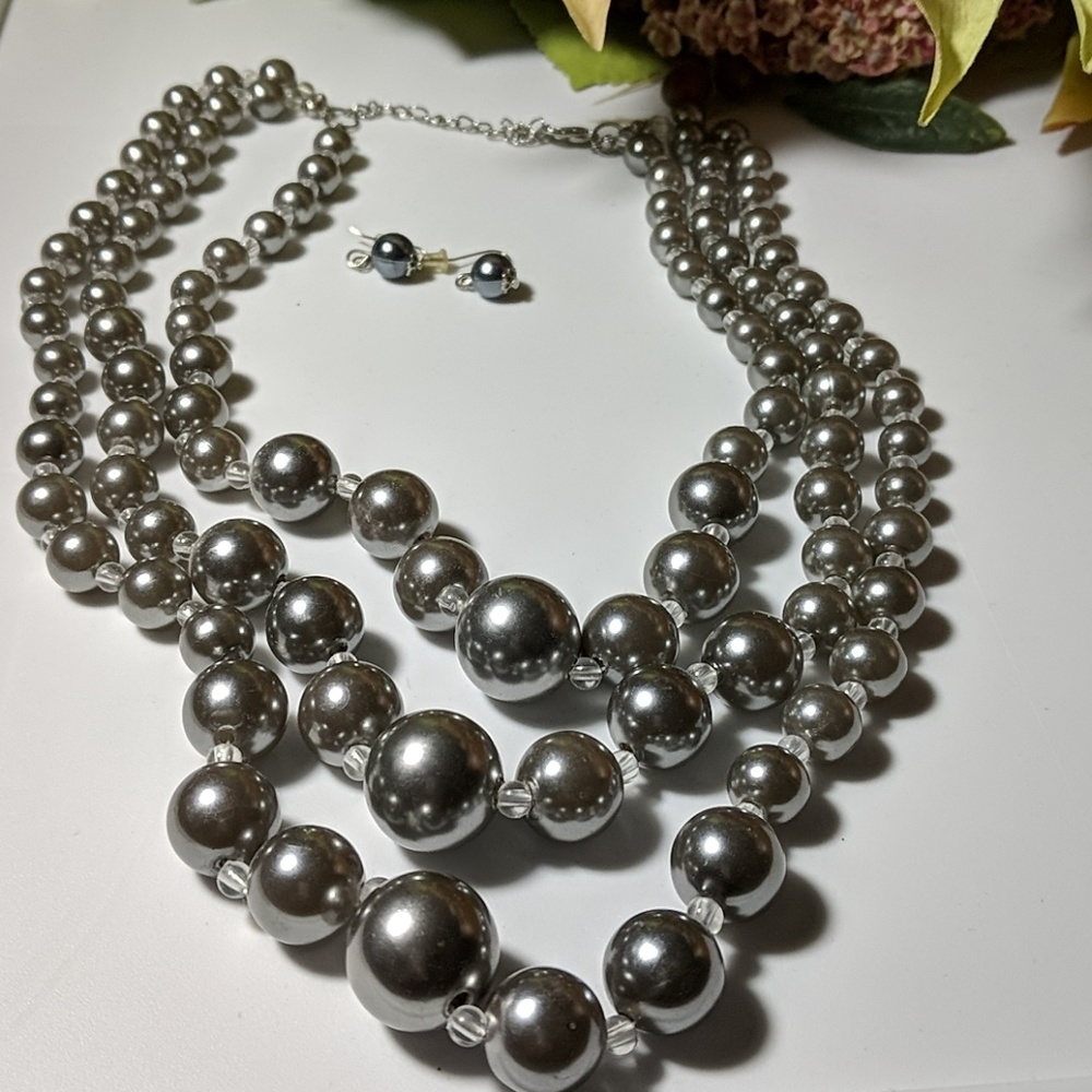 Pearl Grey necklace and earrings set
